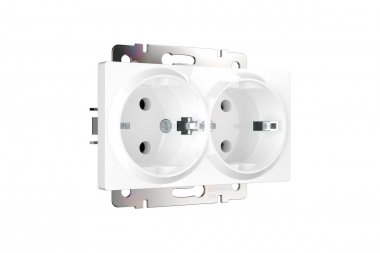 Фотография товара 'Werkel WL01-SKG-02-IP20 Розетка двойная с заземлением'