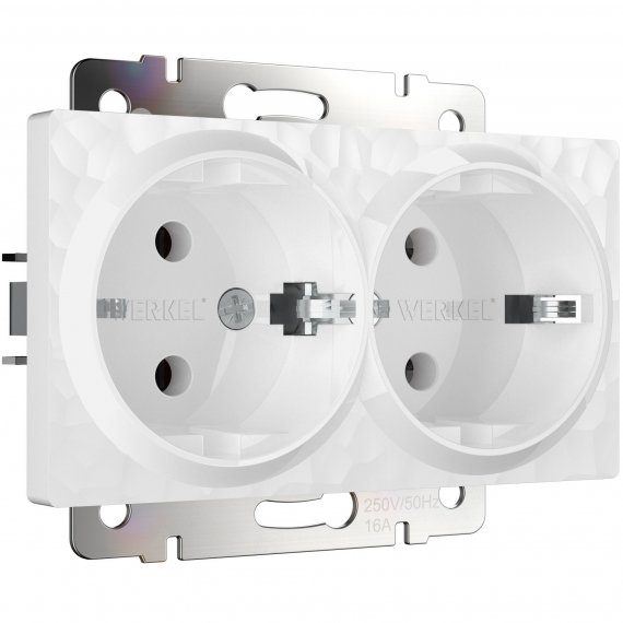 Фотография товара 'Werkel W1272001 Розетка двойная с заземлением белый'