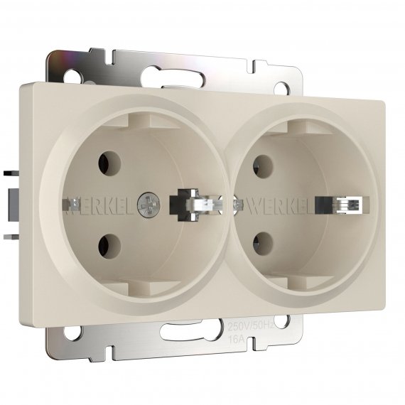 Фотография товара 'Werkel W1172062 Розетка двойная с заземлением айвори матовый'