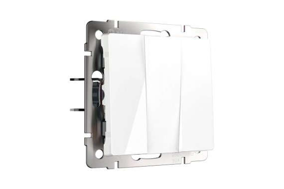 Фотография товара 'Werkel WL01-SW-3G Выключатель трехклавишный'