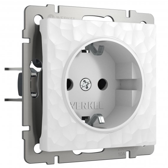 Фотография товара 'Werkel W1271101 Розетка с заземлением и шторками белый'