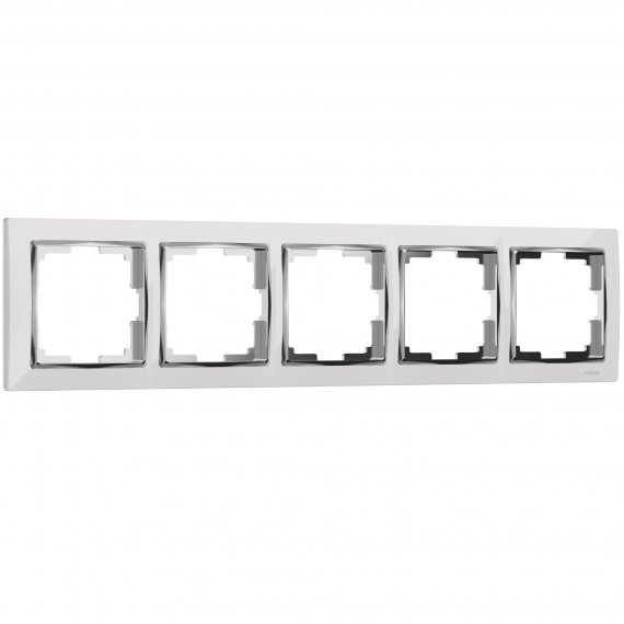 Фотография товара 'Werkel W0051901 Рамка из поликарбоната на 5 постов Snabb белый/хром'
