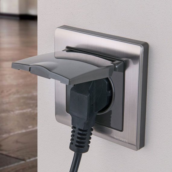 Фотография товара 'Werkel W1171202 Розетка влагозащ. с зазем. с защит. крышкой и шторками глянцевый никель'